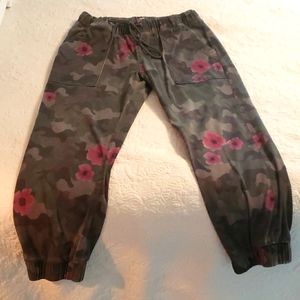 Bella Dahl camo tencel jogger
